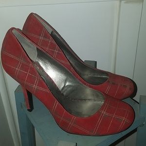 Jessica Simpson heels